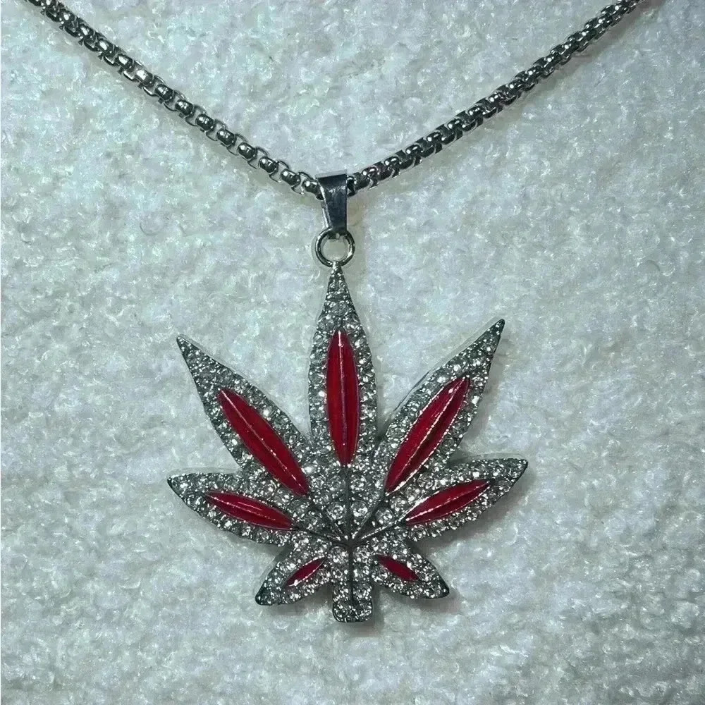 Street Style Fashion Necklace - Bold and Trendy Statement for Every  Outfit